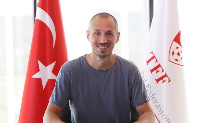 Kuntz’un diğer yardımcısı Lichte oldu