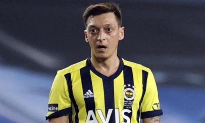 Mesut Özil hangi partiye oy vereceğini duyurdu