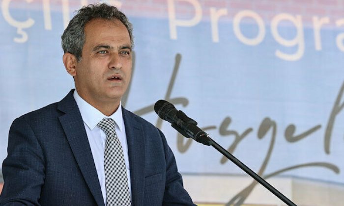 Milli Eğitim Bakanı Özer: Yüz yüze eğitim milli güvenlik meselesi