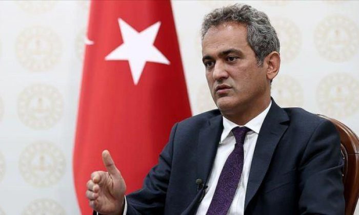 Milli Eğitim Bakanı Özer’den açıklamalar! Okullar kapanacak mı?