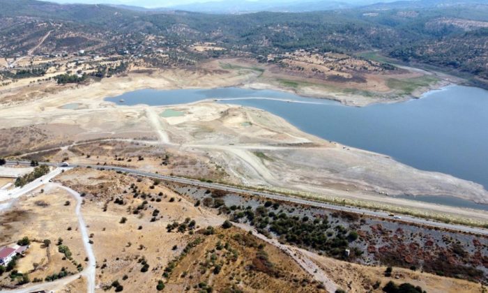 Mumcular Barajı, dolulukta yüzde 10’un altına geriledi