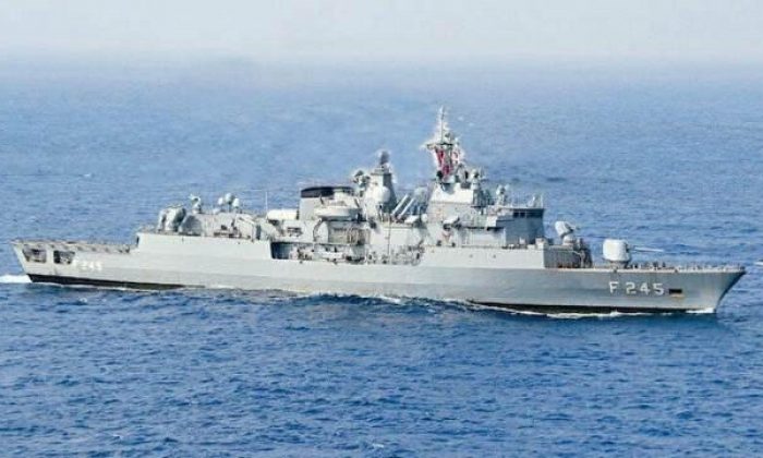 Oruç Reis Yunanistan’ın Mavi Vatan’a girme girişimini engelledi