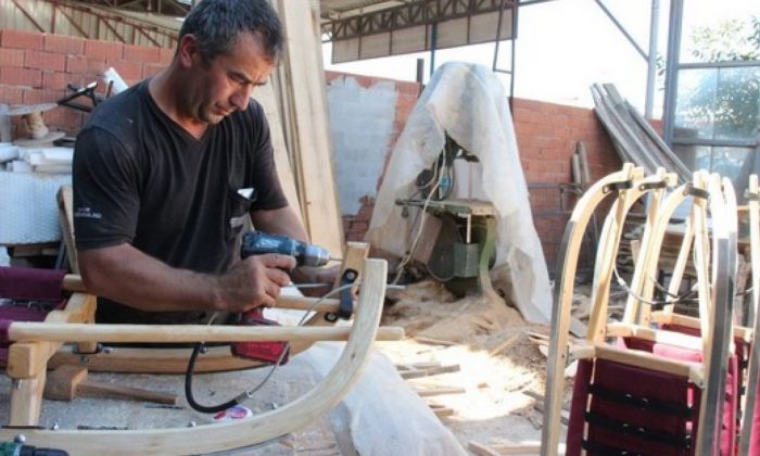 Tokat’ta 1500 TL’ye üretilen kızaklar, Avrupa’dan 1500 euroya alınanların yerini aldı