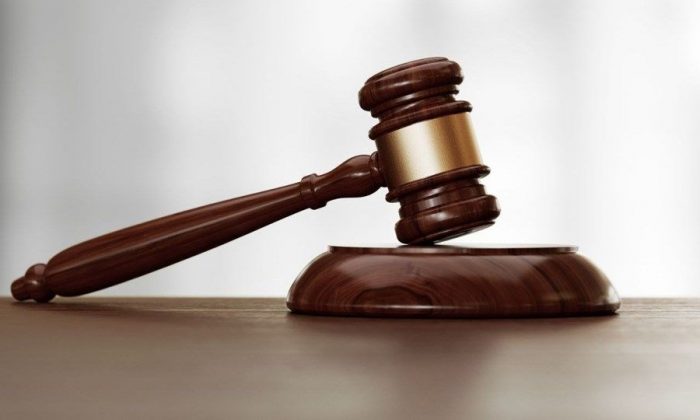 Yargıtay’dan dikkat çeken karar: İki babadan da maaşa engel yok