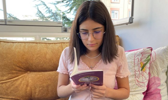 13 yaşında disleksiyi yenen Elif, roman yazarı oldu