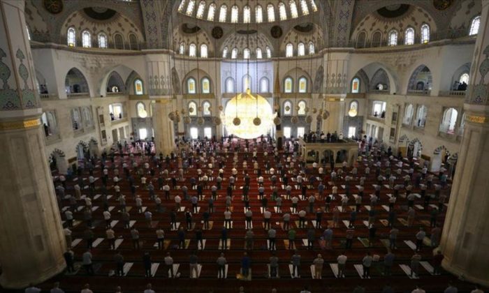 Cuma namazı saat kaçta kılınacak? 8 Ekim 2021 il il cuma namazı saatleri