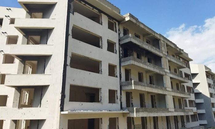 Devletin 150 lojmanı çürümeye terk edildi