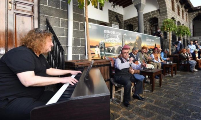 Diyarbakır’da piyano eşliğinde uzun hava denemesi