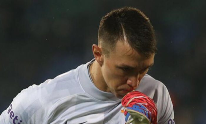 Fernando Muslera: Hakemi de yenmeliyiz