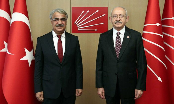Nedim Şener’den ‘Sorunları HDP ile çözeriz’ diyen CHP’ye: Hadi buyurun HDP ile anayasa taslağı hazırlayın