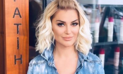 Songül Karlı, derin göğüs dekolteli gömleğiyle poz verdi