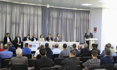 Van Büyükşehir Belediyesi Eşbaşkanları şoför esnafıyla toplandı